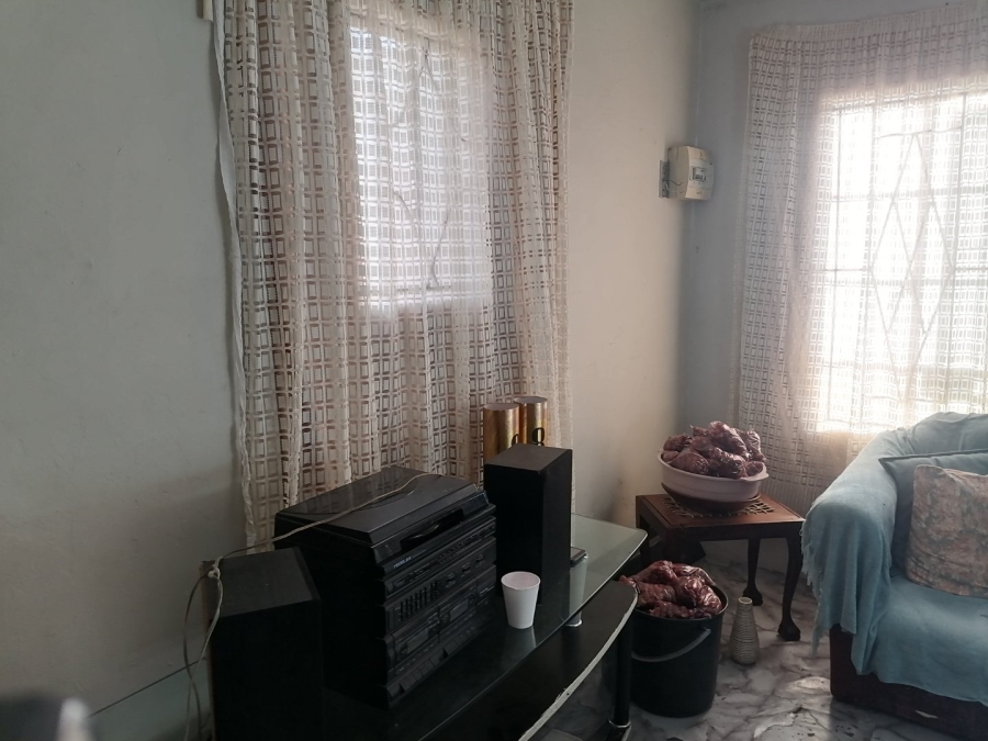 2 Bedroom Property for Sale in Forest Village Western Cape